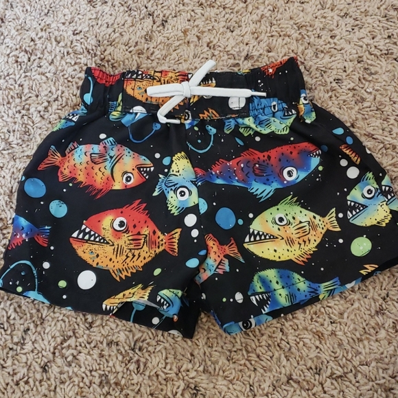 Lot of 12 month swim trunks - Picture 3 of 4